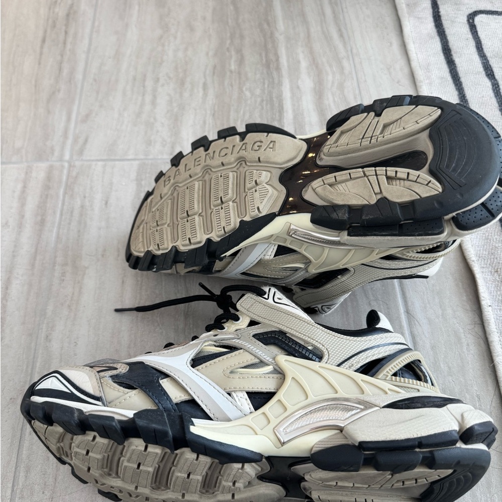 Balenciaga Track 2 Black & White Sneakers - Women’s size 38 - Picture 3 of 3